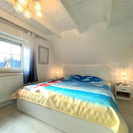 Casa de Férias Haus Waldesblick An Der Rennweide 26a 75 Qm Dangast